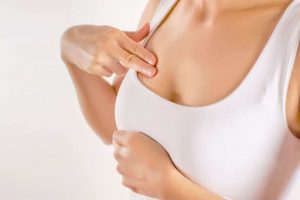 [Tư vấn] Dấu hiệu ban đầu của ung thư vú