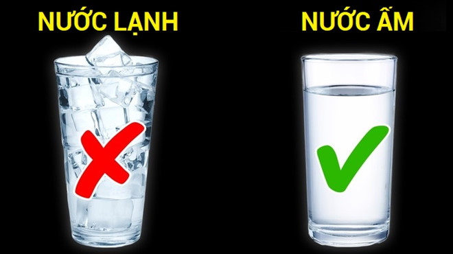 Mẹ bầu cần tránh uống nước lạnh