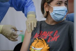 Tại sao trẻ em không thuộc nhóm ưu tiên tiêm vaccine Covid-19?