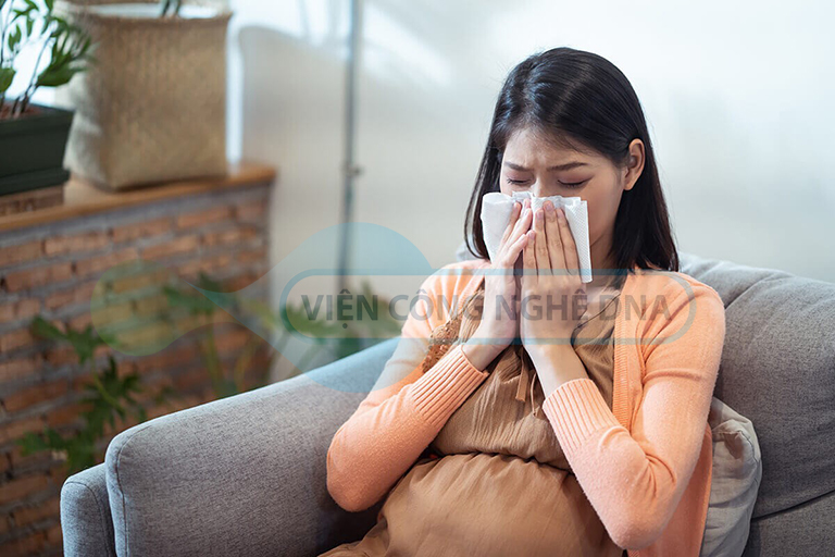 Thời điểm giao mùa, mẹ bầu rất dễ bị cúm
