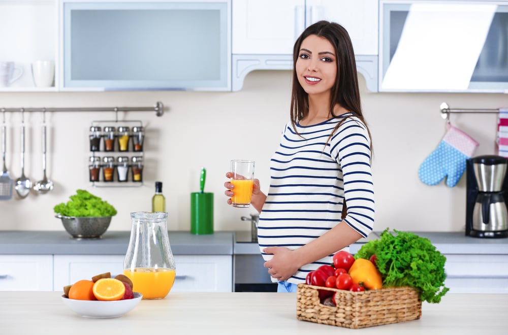 Khi đã biết mẹ bầu bị ho mọc tóc tháng thứ mấy; bạn nên xây dựng chế độ ăn uống lành mạnh để ngăn ngừa