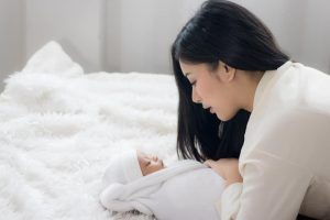 Làm gì để sữa nhanh về? “Nằm lòng” 7 điều giúp sữa mẹ về nhanh